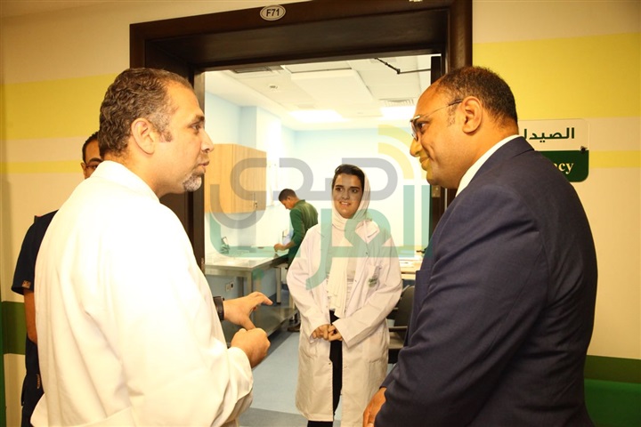 مستشفي شفاء الأورمان بالأقصر تستقبل أستاذ الأشعة التداخلية بألمانيا لتقديم الدعم العلمي للأطباء والمرضي