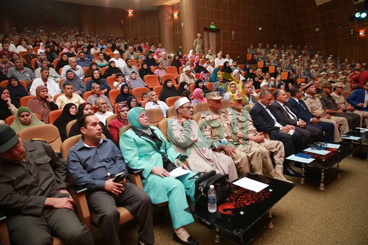بالفيديو والصور.. تكريم 350 من أسر الشهداء ومصابي الحرب بكفر الشيخ