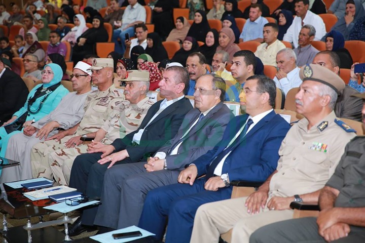 بالفيديو والصور.. تكريم 350 من أسر الشهداء ومصابي الحرب بكفر الشيخ