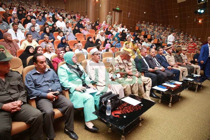 بالفيديو والصور.. تكريم 350 من أسر الشهداء ومصابي الحرب بكفر الشيخ
