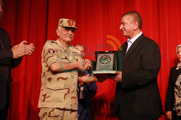 بالفيديو والصور.. تكريم 350 من أسر الشهداء ومصابي الحرب بكفر الشيخ