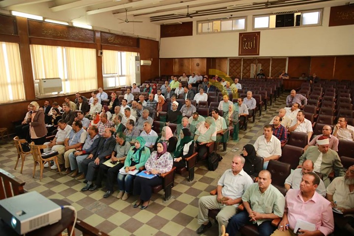 محافظ كفرالشيخ: تخصيص 120 فدان لإقامة منطقة لوجستية ومدافن للمخلفات ومصنع لتدوير القمامة بالبرلس