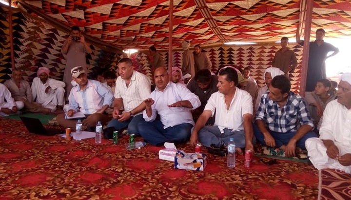 بالصور.. "أبو زيد": مشروعات كهرباء وطرق ومحطات تحليه للقرى الأكثر احتياجًا ببراني والسلوم