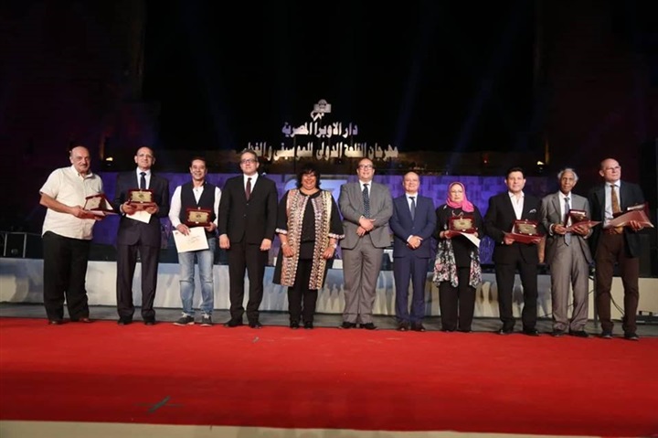 وزيرة الثقافة تفتتح مهرجان القلعة الدولي ال 27 للموسيقي والغناء وزيرة الثقافة تفتتح مهرجان القلعة الدولي ال 27 للموسيقي والغناء