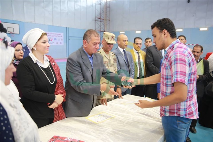 بالفيديو والصور...محافظ كفر الشيخ يكرم أبطال متحدي الإعاقة