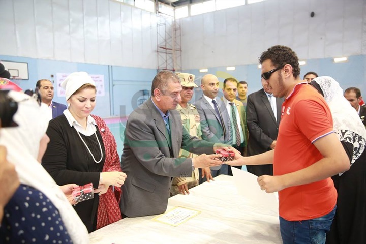 بالفيديو والصور...محافظ كفر الشيخ يكرم أبطال متحدي الإعاقة