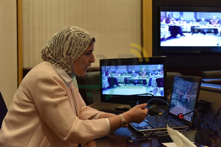 وزيرة الصحة تطمئن على الحالة الصحية لحجاج بيت الله الحرام عبر "فيديو كونفرانس"