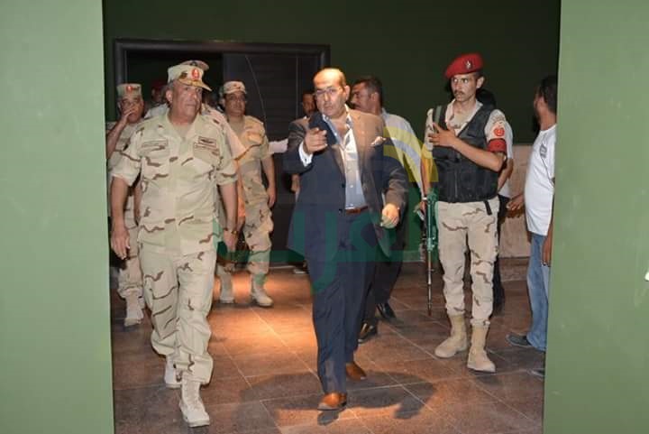 محافظ سوهاج وقائد المنطقة الجنوبية يتفقدان آخر استعدادات المحافظة لافتتاح الرئيس للمتحف