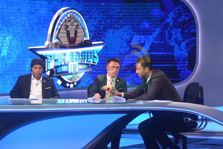 بالصور.. رونالدينيو يتحدث لـ"بيراميدز"عن ذكرياته بمصر وخليفته بالصور.. رونالدينيو يتحدث لـ"بيراميدز"عن ذكرياته بمصر وخليفته