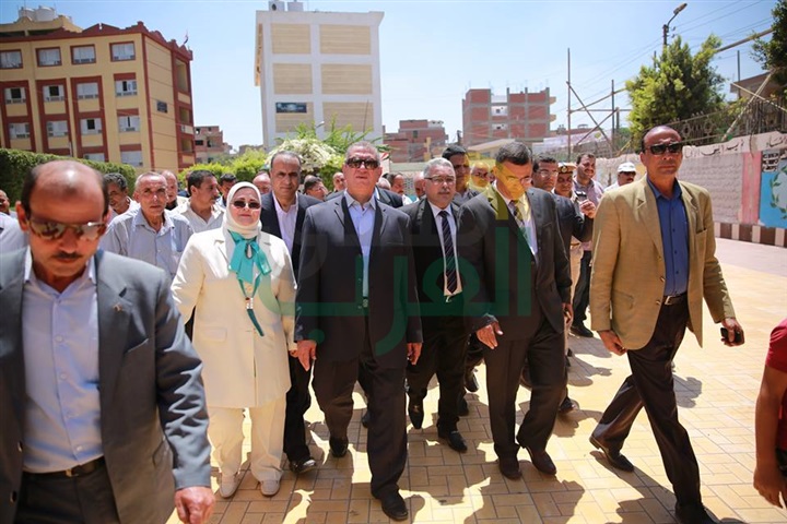 بالصور.. محافظ كفر الشيخ يفتتح مدرسة إبتدائية جديدة بدسوق بتكلفة 3 ملايين جنيه