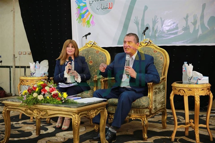 بالصور.. محافظ كفر الشيخ يُشارك في اليوم العالمي للشباب