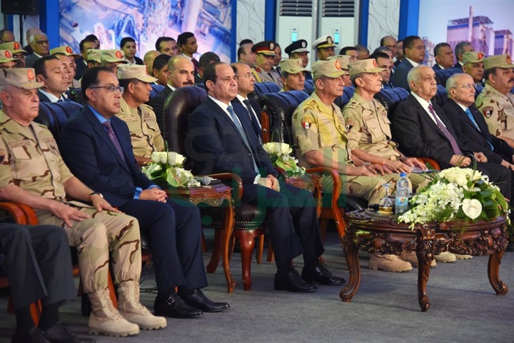 الرئيس "السيسي" يفتتح عدد من المشروعات التنموية الصناعية بمحافظة بنى سويف الرئيس "السيسي" يفتتح عدد من المشروعات التنموية الصناعية بمحافظة بنى سويف
