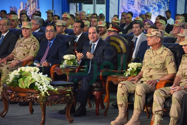 الرئيس "السيسي" يفتتح عدد من المشروعات التنموية الصناعية بمحافظة بنى سويف الرئيس "السيسي" يفتتح عدد من المشروعات التنموية الصناعية بمحافظة بنى سويف