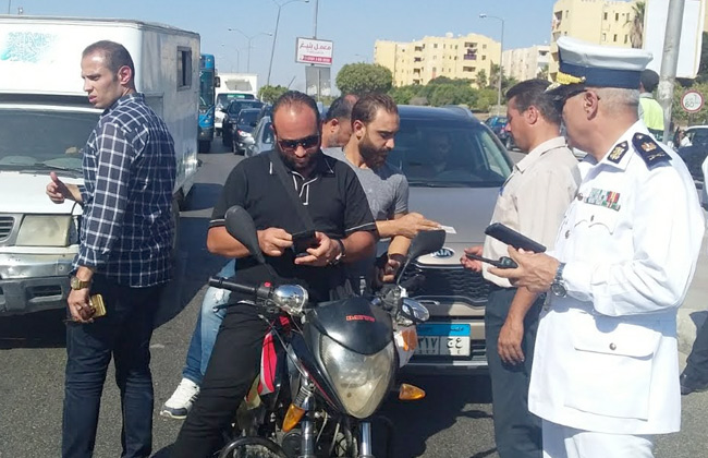 مدير أمن الجيزة يقود حملة إزالة الإشغالات بأكتوبر (صور)