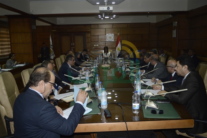 وزيرة الهجرة تعقد اجتماعًا مع ممثلي الوزارات والجهات المعنية لمتابعة تنفيذ توصيات منتدى المصريين بالخارج