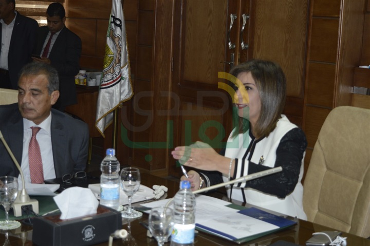 وزيرة الهجرة تعقد اجتماعًا مع ممثلي الوزارات والجهات المعنية لمتابعة تنفيذ توصيات منتدى المصريين بالخارج
