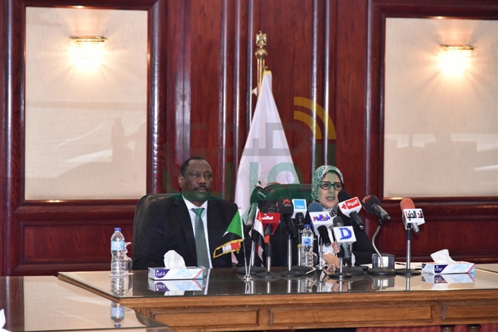 وزيرة الصحة تبحث مع نظيرها السودانى تعزيز التعاون في المجال الصحي وزيرة الصحة تبحث مع نظيرها السودانى تعزيز التعاون في المجال الصحي