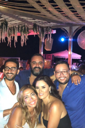 بالصور.. حلمي ورزق وشيكو ونجوم مسرح مصر في حفل زفاف محمد إمام بالصور.. حلمي ورزق وشيكو ونجوم مسرح مصر في حفل زفاف محمد إمام