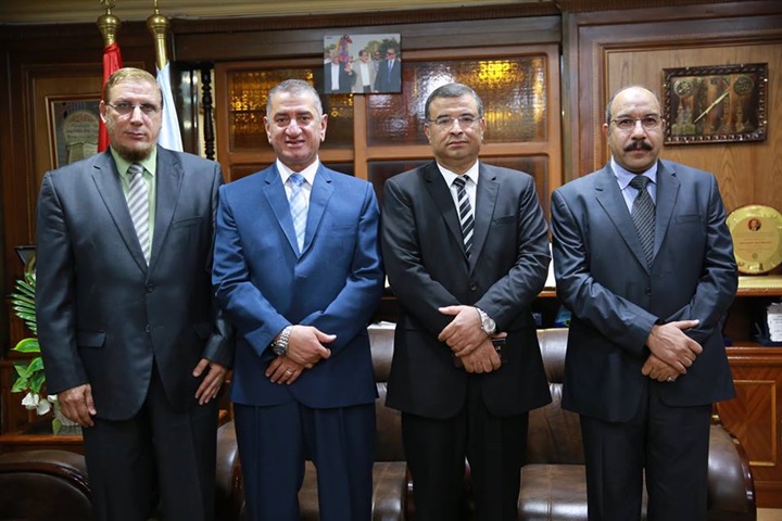 بالصور.. محافظ كفر الشيخ يمنح مصنع سخا للألبان "قلبة الحياة" بتكلفة 300 مليون جنيه