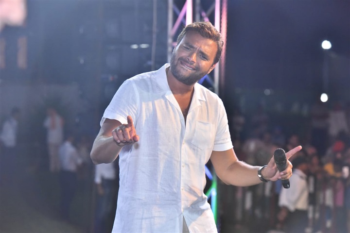 بالصور .. رامي صبري يختتم صيف الاسكندرية بحفل جماهيري داخل نادي ريو بالصور .. رامي صبري يختتم صيف الاسكندرية بحفل جماهيري داخل نادي ريو