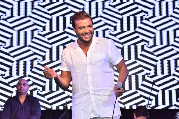 بالصور .. رامي صبري يختتم صيف الاسكندرية بحفل جماهيري داخل نادي ريو بالصور .. رامي صبري يختتم صيف الاسكندرية بحفل جماهيري داخل نادي ريو