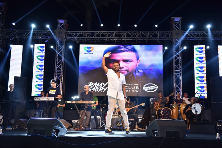 بالصور .. رامي صبري يختتم صيف الاسكندرية بحفل جماهيري داخل نادي ريو بالصور .. رامي صبري يختتم صيف الاسكندرية بحفل جماهيري داخل نادي ريو