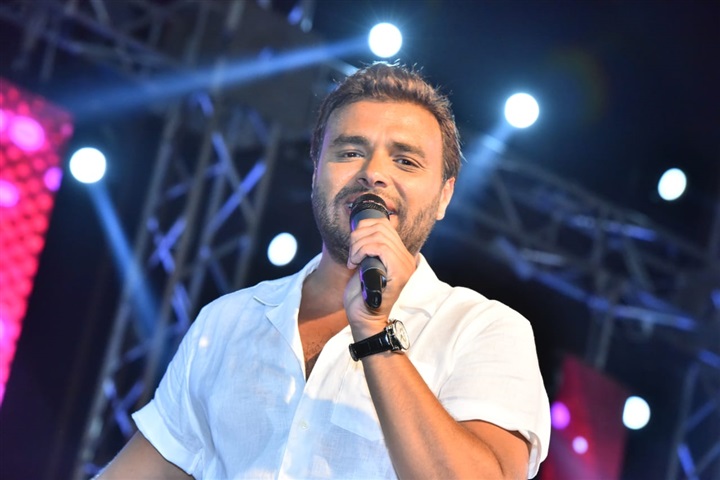 بالصور .. رامي صبري يختتم صيف الاسكندرية بحفل جماهيري داخل نادي ريو بالصور .. رامي صبري يختتم صيف الاسكندرية بحفل جماهيري داخل نادي ريو