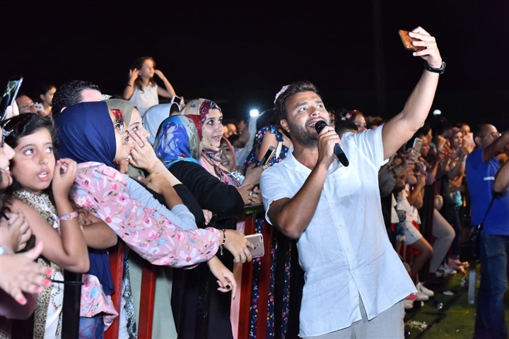 بالصور .. رامي صبري يختتم صيف الاسكندرية بحفل جماهيري داخل نادي ريو بالصور .. رامي صبري يختتم صيف الاسكندرية بحفل جماهيري داخل نادي ريو
