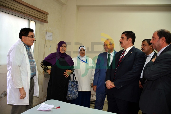 جولة مفاجئة لمحافظ القليوبية بمدينتي شبرا الخيمة والخصوص 