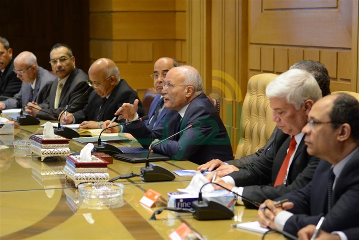 تعاون بين القطاعين الحكومي والخاص لتنفيذ مشروع "المنظومة الإلكترونية لحجز تذاكر دخول الاستادات" تعاون بين القطاعين الحكومي والخاص لتنفيذ مشروع "المنظومة الإلكترونية لحجز تذاكر دخول الاستادات"