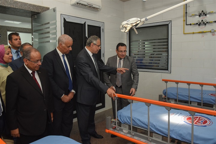 محافظ الإسكندرية ورئيس الجامعة يفتتحان وحدة الأمراض النفسية والعصبية بمستشفى الشاطبي الجامعي