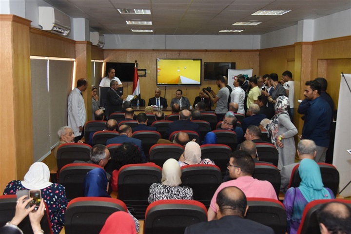 محافظ الإسكندرية ورئيس الجامعة يفتتحان وحدة الأمراض النفسية والعصبية بمستشفى الشاطبي الجامعي