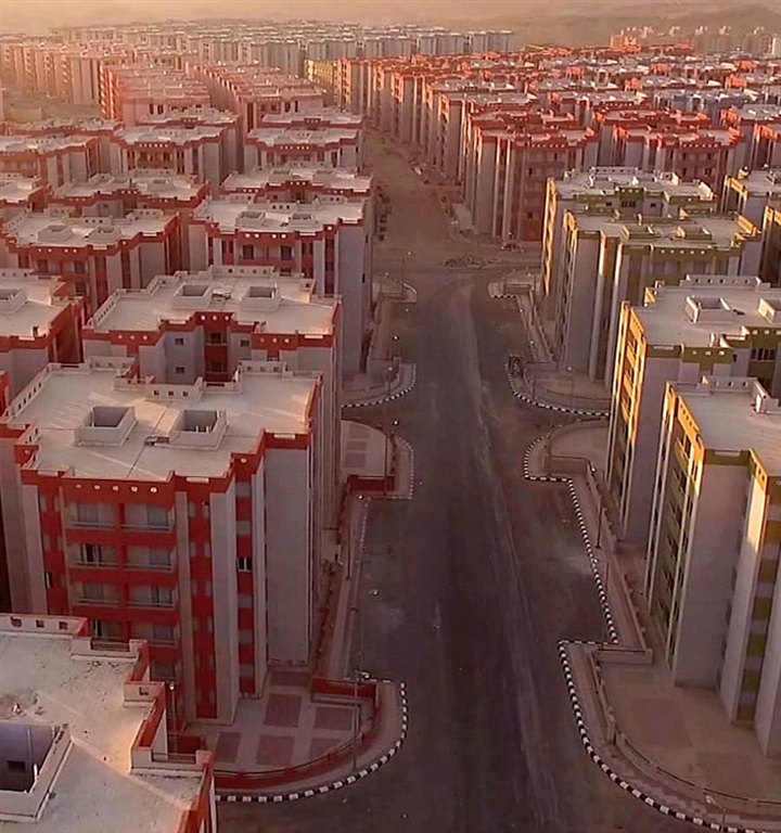 الوزراء يُوثق ما تحقق في الولاية الأولى للرئيس في كتاب "مصر: التحدي والإنجاز" الوزراء يُوثق ما تحقق في الولاية الأولى للرئيس في كتاب "مصر: التحدي والإنجاز"