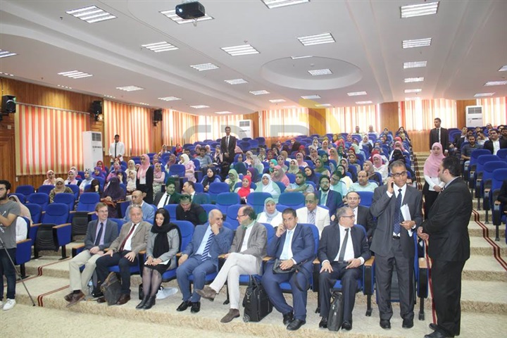بالصور.. مؤتمر طبي بجامعة كفر الشيخ للكشف عن علاج جديد لتكيس المبايض لدي السيدات