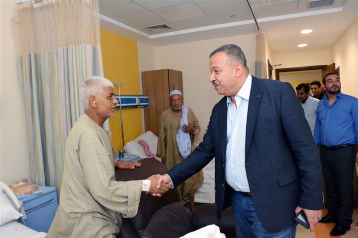 رئيس لجنة الصحة بالبرلمان يزور مستشفي شفاء الأورمان بالأقصر رئيس لجنة الصحة بالبرلمان يزور مستشفي شفاء الأورمان بالأقصر