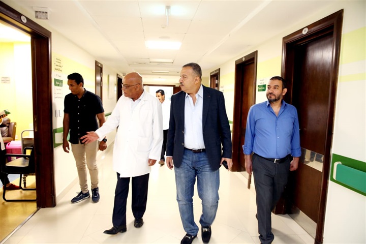 رئيس لجنة الصحة بالبرلمان يزور مستشفي شفاء الأورمان بالأقصر رئيس لجنة الصحة بالبرلمان يزور مستشفي شفاء الأورمان بالأقصر