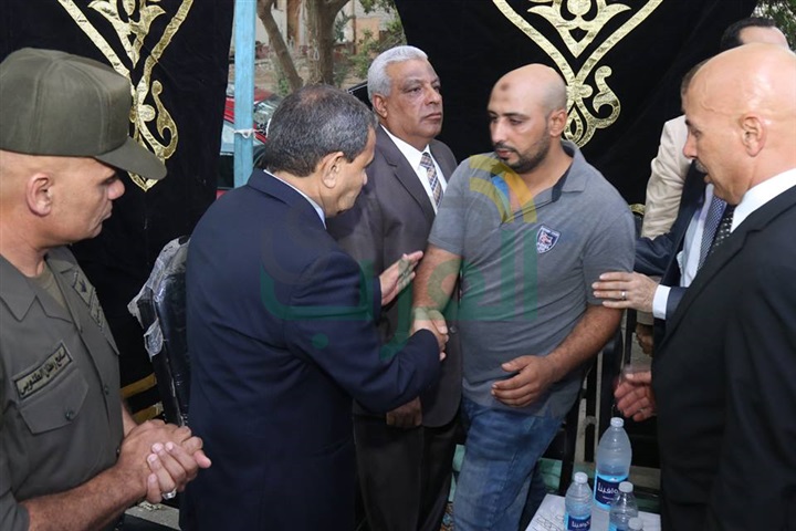 شاهد..جنازة شهيد سيناء تتحول إلي مظاهرة ضد الإرهاب بكفر الشيخ