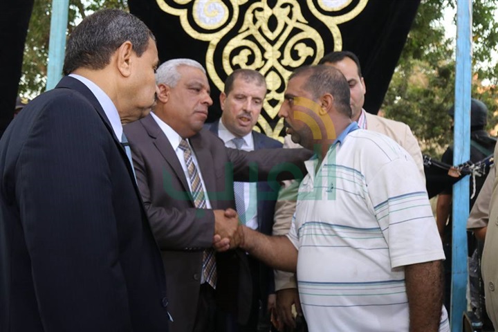 شاهد..جنازة شهيد سيناء تتحول إلي مظاهرة ضد الإرهاب بكفر الشيخ