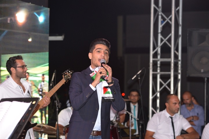 محمد عساف يفتتح مطعم بيت حليمة في الأردن محمد عساف يفتتح مطعم بيت حليمة في الأردن