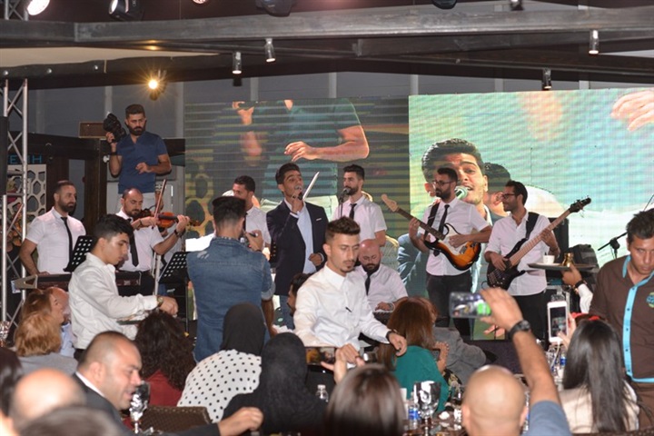 محمد عساف يفتتح مطعم بيت حليمة في الأردن محمد عساف يفتتح مطعم بيت حليمة في الأردن