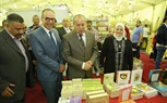 شاهد.. محافظ كفر الشيخ ورئيس الهيئة المصرية للكتاب يتفقدان المعرض الثانى للكتاب بحديقة صنعاء
