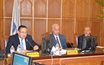 جامعة الإسكندرية تكرم عبد العزيز قنصوة محافظ الإسكندرية 