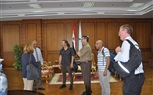 بالصور.. وفد جامعة 