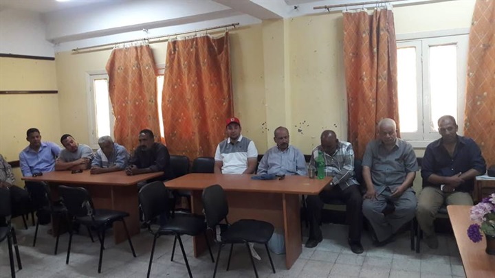 الإدارة التعليمية بنجع حمادي تعقد اجتماعًا تنسيقيًا استعدادًا لاحتفالية تكريم الأوائل 