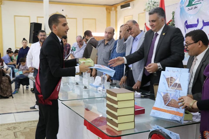 بالصور..."نقابة المهندسين" بكفر الشيخ تكرم أبناء الأعضاء المتفوقين دراسيًا