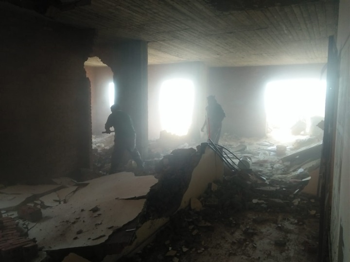 نائب المحافظ للمنطقة الجنوبية يطالب المتضررين من عقار المعصرة المنهار بالتوجه للنائب العام 