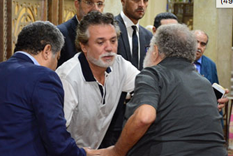 شاهد.. يحيى الفخرانى وسمير صبرى فى عزاء جميل راتب "صور" شاهد.. يحيى الفخرانى وسمير صبرى فى عزاء جميل راتب "صور"