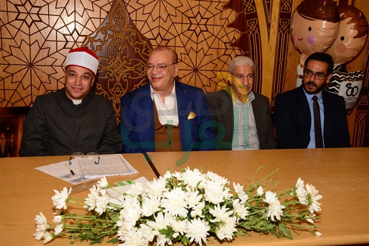 بالصور.. نجوم الفن يحتفلون بعقد قران ابنة صلاح عبد الله بالصور.. نجوم الفن يحتفلون بعقد قران ابنة صلاح عبد الله