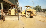 بالصور.. محافظ كفر الشيخ يتابع أعمال رصف الطرق بقرية المثلث بالرياض