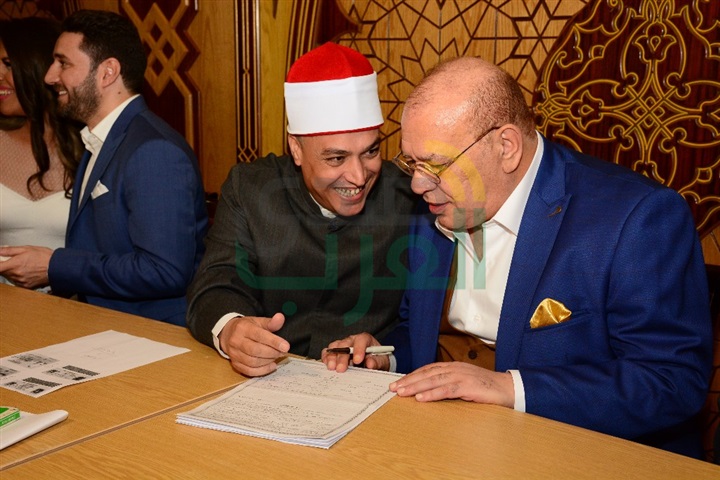 بالصور.. نجوم الفن يحتفلون بعقد قران ابنة صلاح عبد الله بالصور.. نجوم الفن يحتفلون بعقد قران ابنة صلاح عبد الله